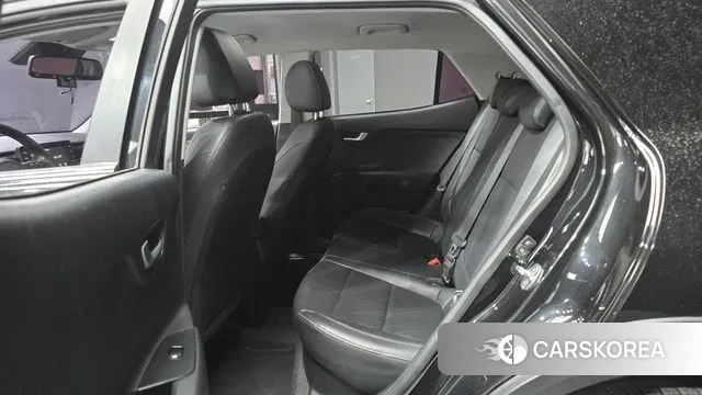 Kia Stonic 2018 Черный из Кореи, фото 4