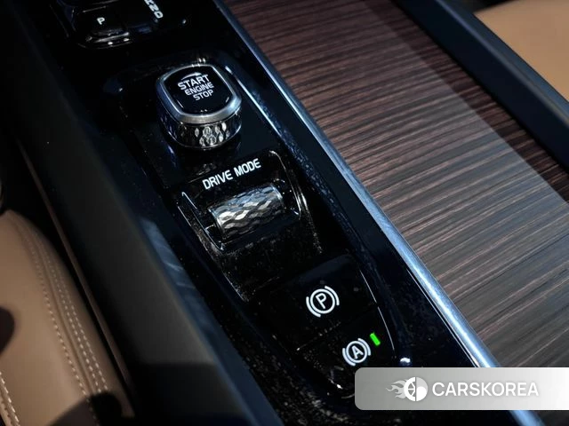Volvo XC60 second Generation 2021 Белый из Кореи, фото 4