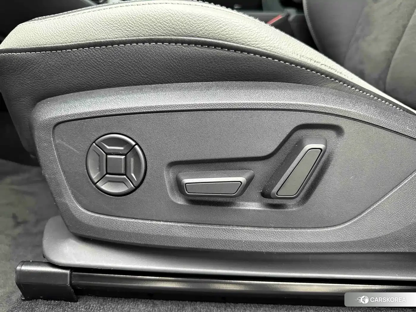 Audi Q3 2022 Белый из Китая, фото 4