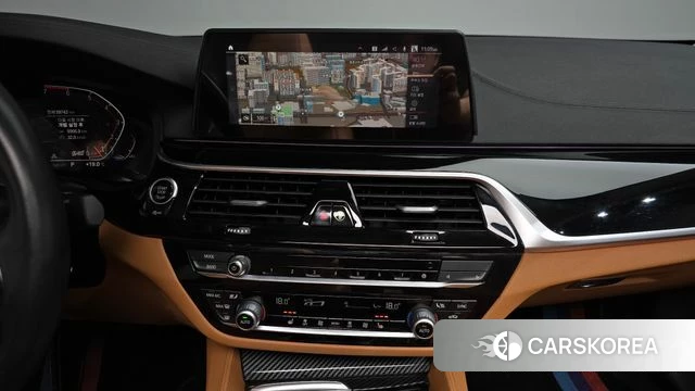 BMW 5 Series (G30) 2020 Белый из Кореи, фото 4