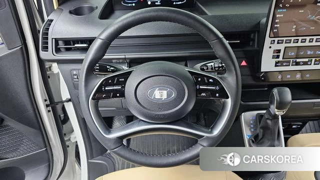 Hyundai Staria 2023 Белый из Кореи, фото 4