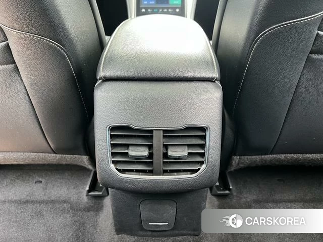 Ford Mondeo 2021 Белый из Китая, фото 4