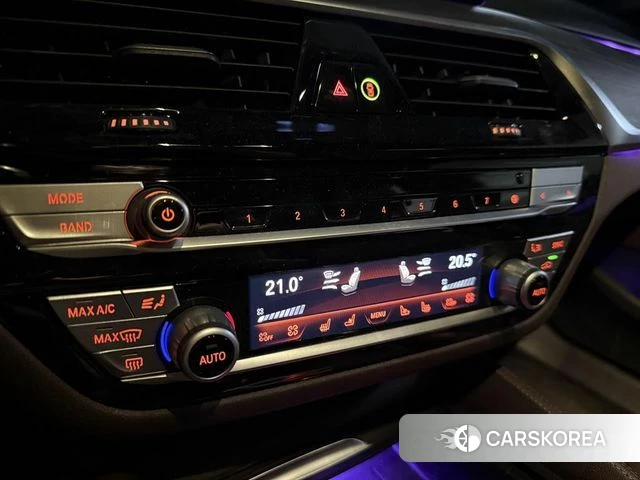 BMW 5 Series (G30) 2020 Белый из Кореи, фото 4