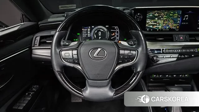 Lexus ES300h 7th generation 2019 Серебристо-серый из Кореи, фото 4