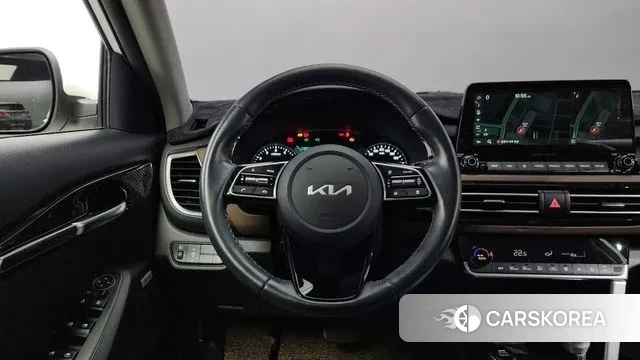 Kia Seltos 2022 Белый из Кореи, фото 4