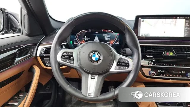BMW 5 Series (G30) 2022 Черный из Кореи, фото 4