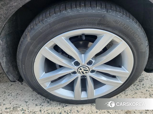 Volkswagen The New Passat 2018 Черный из Кореи, фото 4