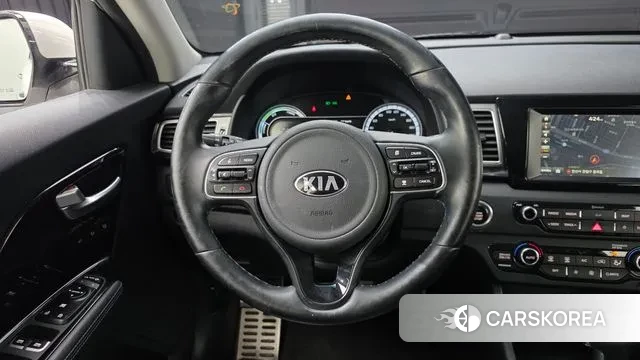 Kia Niro 2018 Белый из Кореи, фото 4