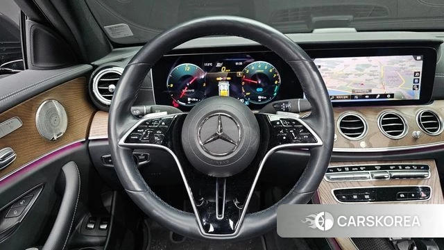 Mercedes-Benz E-Class W213 2021 Серый из Кореи, фото 4