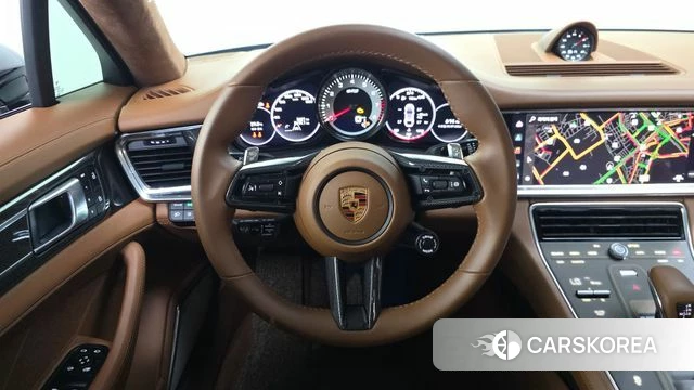 Porsche Panamera (971) 2024 Серебристо-серый из Кореи, фото 4