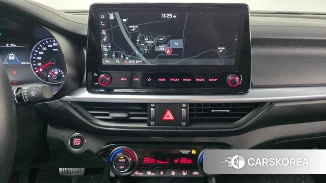 Kia The New K3 2nd generation 2021 Белый из Кореи, фото 4