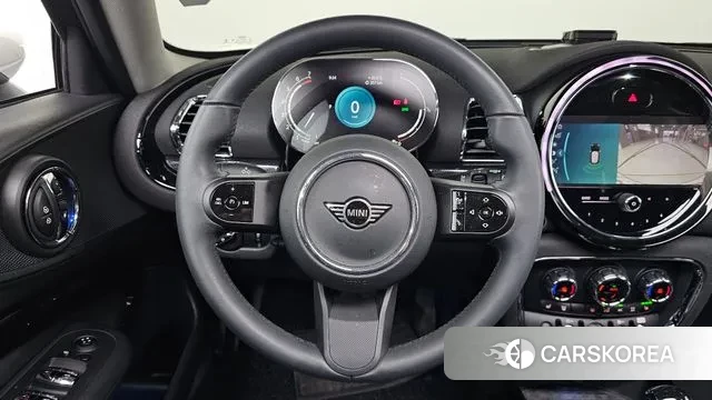 Mini Cooper Clubman 2023 Черный из Кореи, фото 4