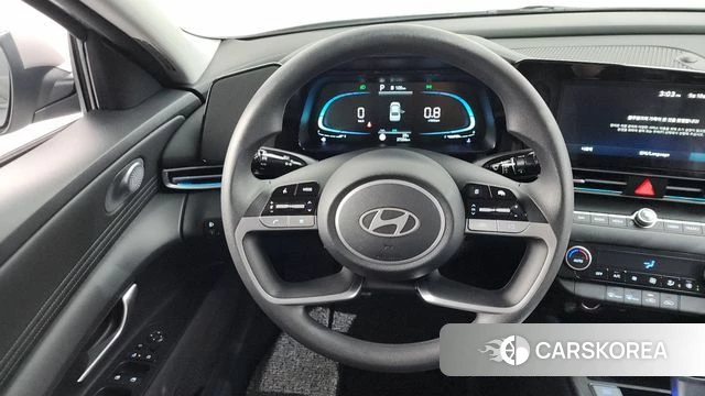 Hyundai The New Avante (CN7) 2025 Серебристо-серый из Кореи, фото 4