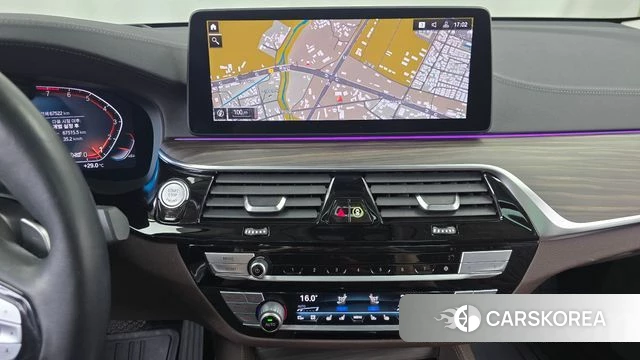 BMW 6 Series GT (G32) 2021 Серебристо-серый из Кореи, фото 4