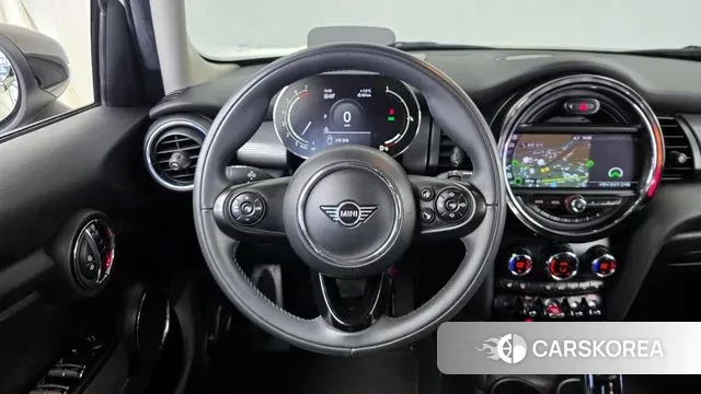 Mini Cooper 2021 Жемчужный цвет из Кореи, фото 4