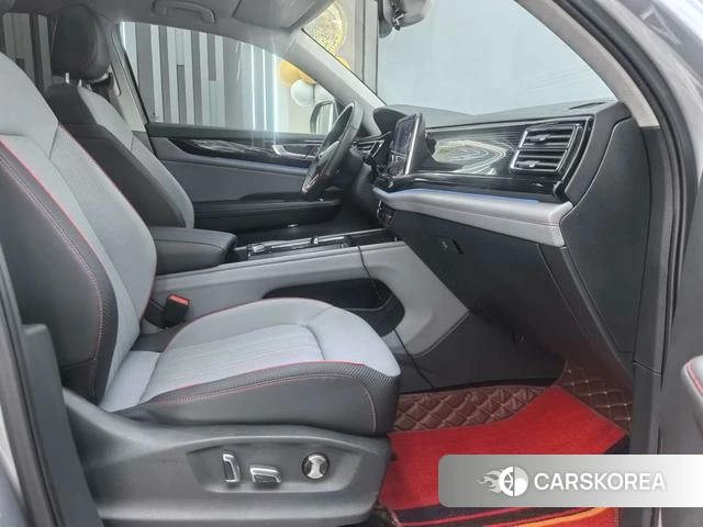 Volkswagen Tourang 2023 Серебристо-серый из Китая, фото 4