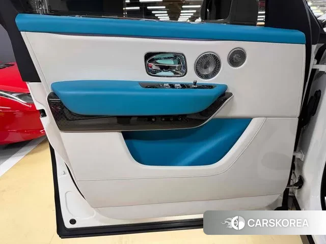 Rolls-Royce Cullinan 2022 Белый из Кореи, фото 4