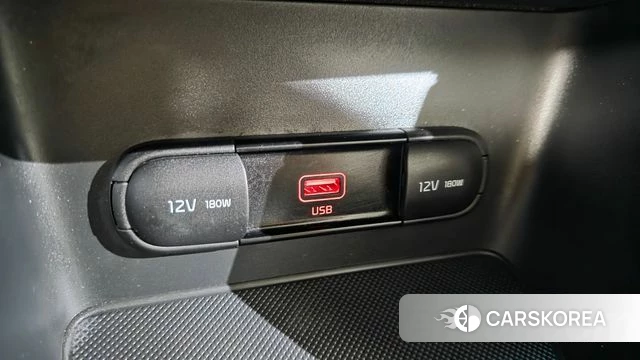 Kia Sportage The Bold 2021 Белый из Кореи, фото 4
