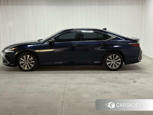 Lexus ES 2021 Синий из Китая, фото 4