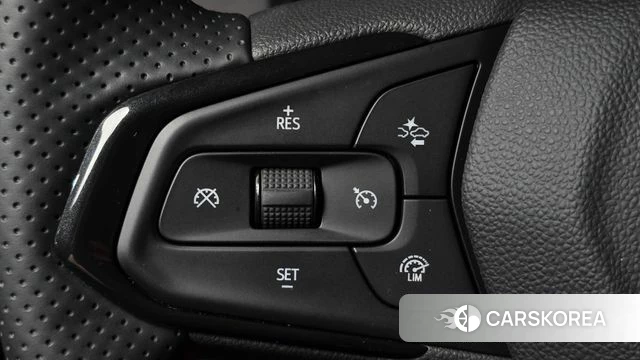 Chevrolet (GM Daewoo) The New Trail Blazer 2023 Белый из Кореи, фото 4