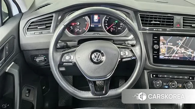 Volkswagen Tiguan second Generation 2019 Белый из Кореи, фото 4