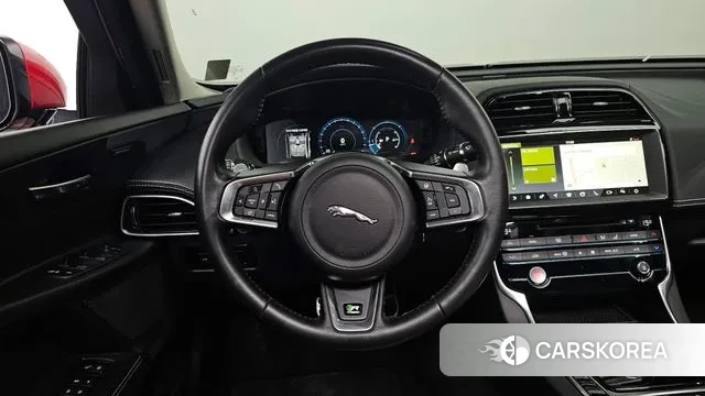 Jaguar XE 2019 Красный из Кореи, фото 4