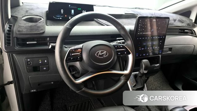 Hyundai Staria 2023 Белый из Кореи, фото 4