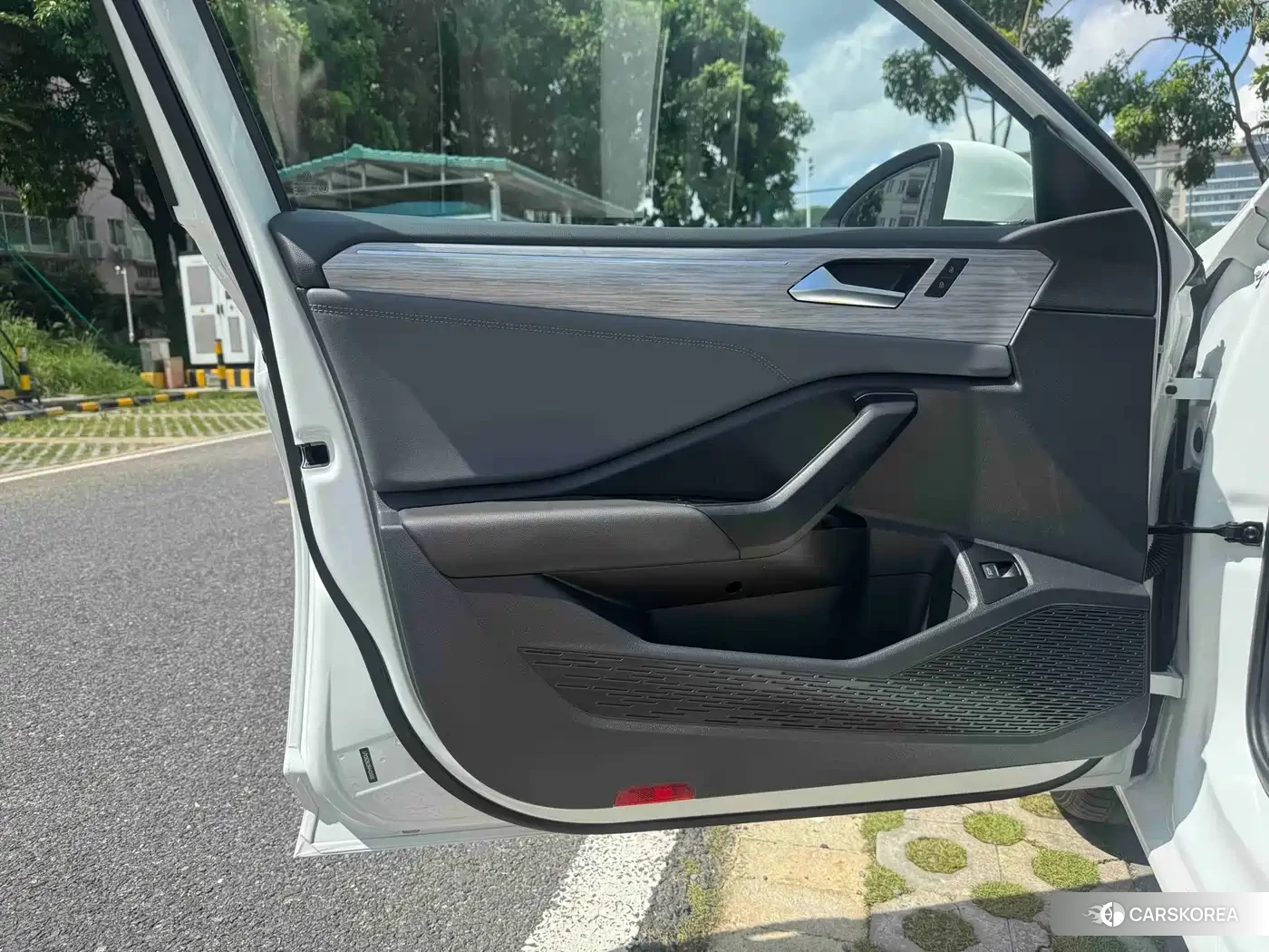 Volkswagen Sagitar 2024 Белый из Китая, фото 4
