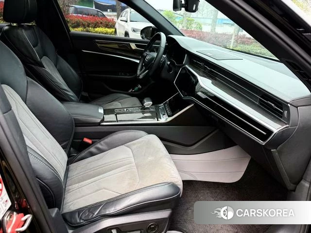 Audi A6L 2022 Черный из Китая, фото 4