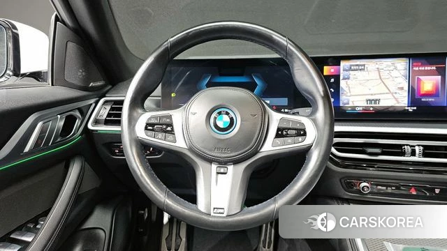 BMW i4 2023 Белый из Кореи, фото 4