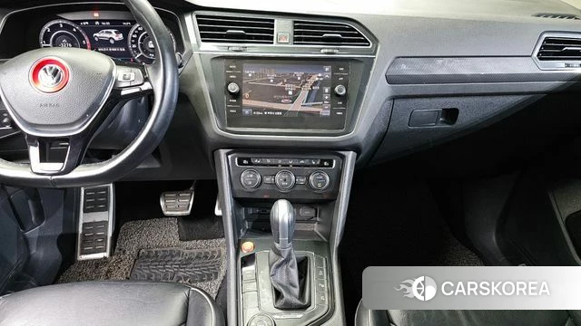 Volkswagen Tiguan second Generation 2018 Белый из Кореи, фото 4