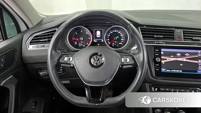 Volkswagen Tiguan second Generation 2020 Белый из Кореи, фото 4