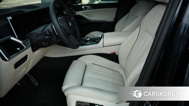 BMW X5 (G05) 2025 Черный из Кореи, фото 4