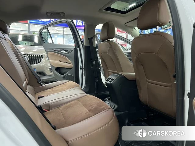 Buick Regal 2019 Белый из Китая, фото 4