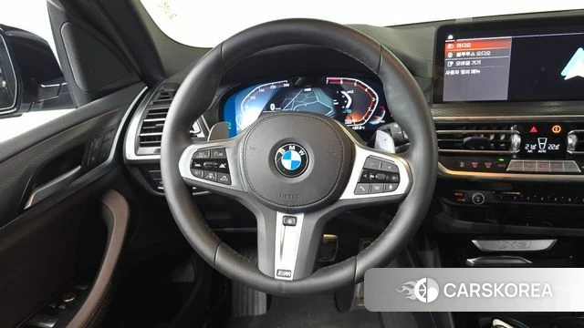 BMW X3 (G01) 2024 Светло-серебряный цвет из Кореи, фото 4