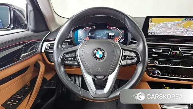 BMW 5 Series (G30) 2019 Черный из Кореи, фото 4