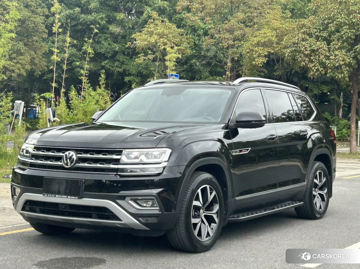 Volkswagen Tourang 2019 Черный из Китая, фото 4