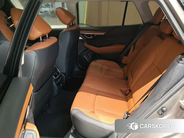Subaru OUTBACK 2022 Коричневый из Китая, фото 4