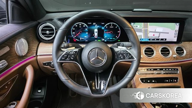 Mercedes-Benz E-Class W213 2023 Серый из Кореи, фото 4