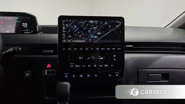 Hyundai Staria 2023 Белый из Кореи, фото 4