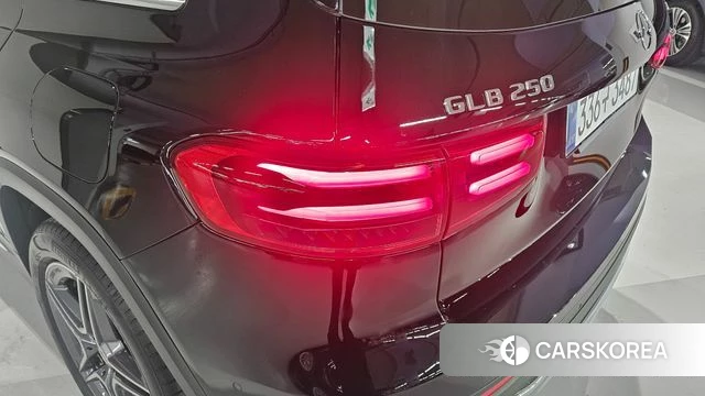 Mercedes-Benz GLB-Class X247 2025 Черный из Кореи, фото 4