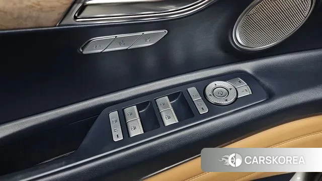 Genesis GV80 2021 Серебристо-серый из Кореи, фото 4