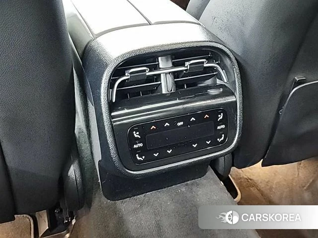 Mercedes-Benz E-Class W214 2024 Серебристо-серый из Кореи, фото 4