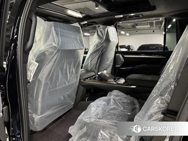 Cadillac Escalade 5th Generation 2025 Черный из Кореи, фото 4