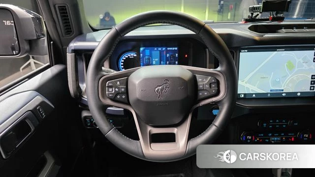 Ford Bronco 6th Generation 2023 Черный из Кореи, фото 4
