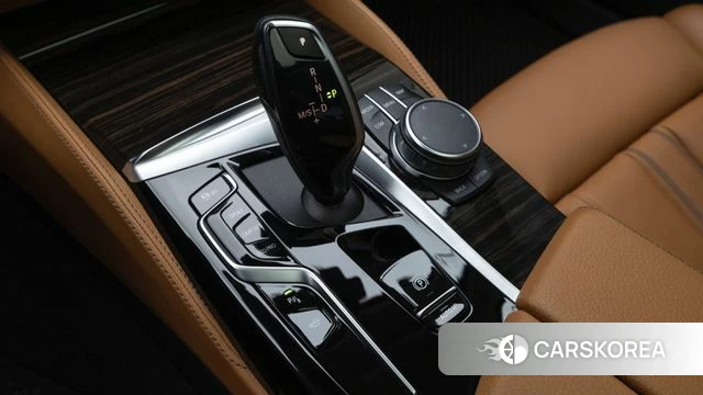 BMW 5 Series (G30) 2023 Серый из Кореи, фото 4