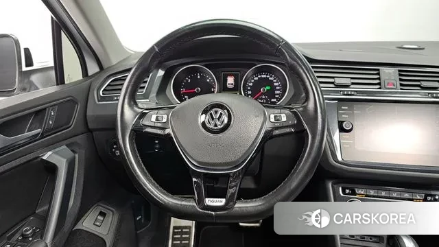 Volkswagen Tiguan second Generation 2020 Белый из Кореи, фото 4