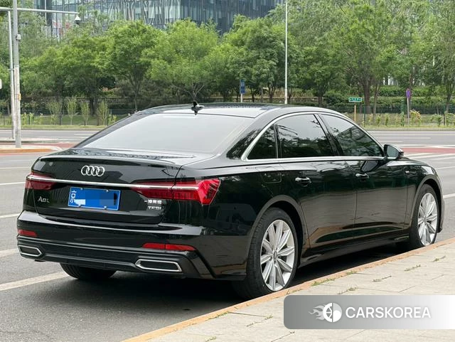 Audi A6L 2021 Черный из Китая, фото 4