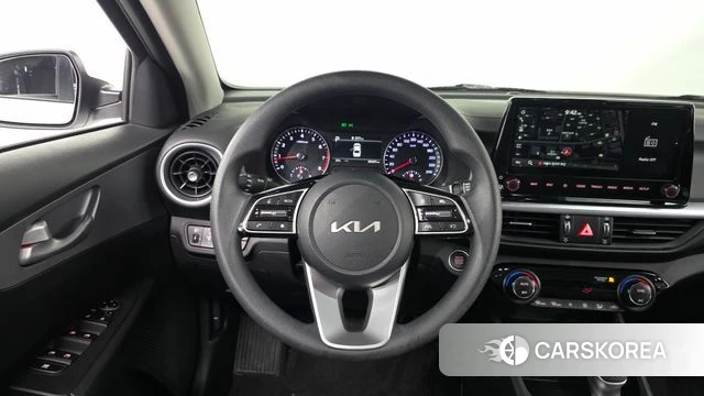 Kia The New K3 2nd generation 2024 Белый из Кореи, фото 4