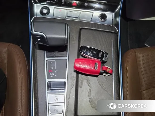 Audi A6 (C8) 2021 Белый из Кореи, фото 4